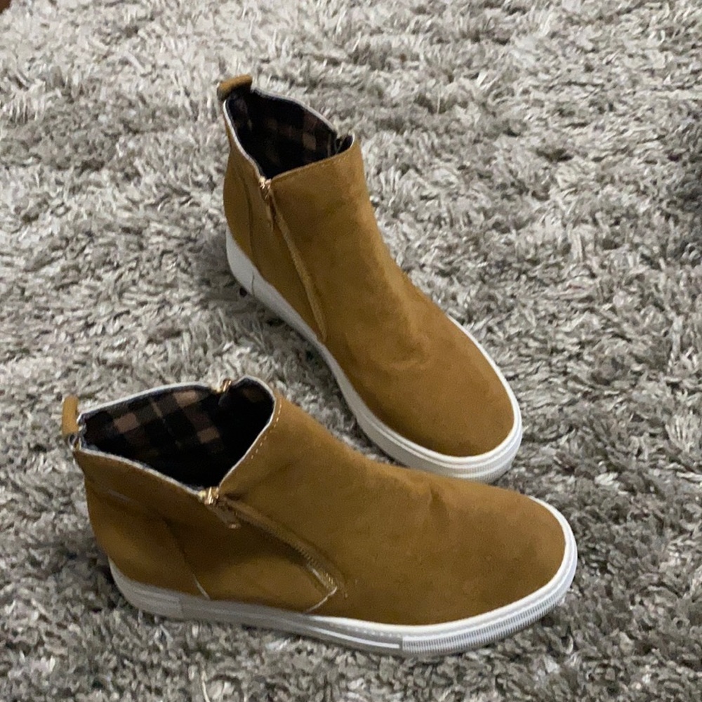 Shoes